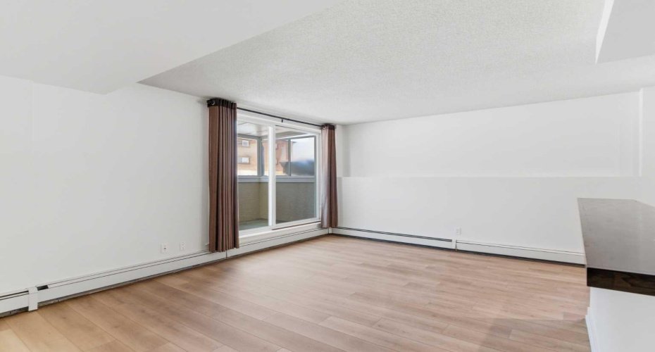 2220 16A Street, Calgary, Alberta T2T4K3, 2 Bedrooms Bedrooms, ,1 BathroomBathrooms,Residential,For Sale,16A,A2293076