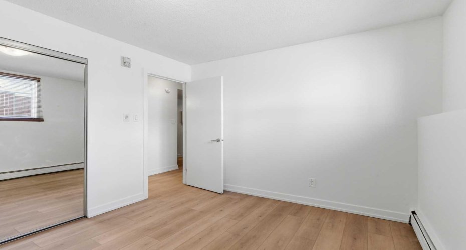 2220 16A Street, Calgary, Alberta T2T4K3, 2 Bedrooms Bedrooms, ,1 BathroomBathrooms,Residential,For Sale,16A,A2293076