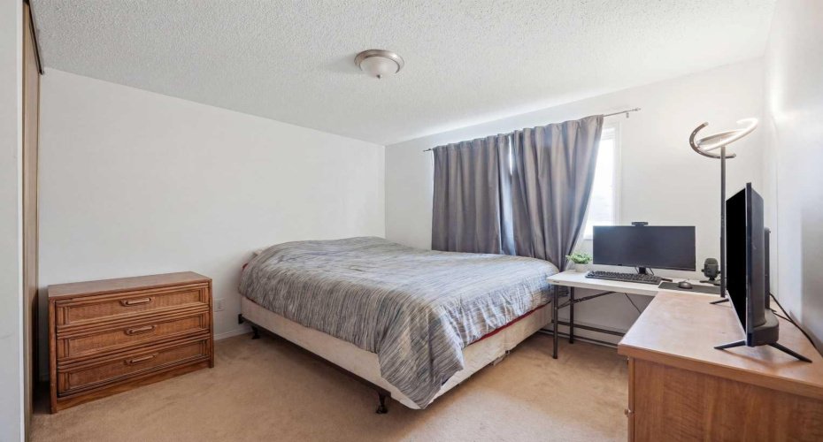 128 Ridgegate Way, Airdrie, Alberta T4B1A9, 4 Bedrooms Bedrooms, ,3 BathroomsBathrooms,Residential,For Sale,Ridgegate,A2293079