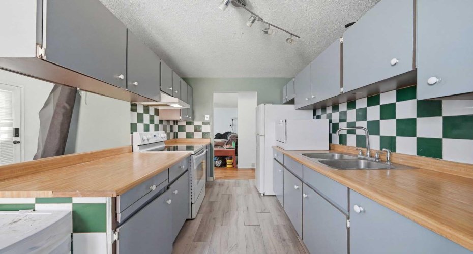 128 Ridgegate Way, Airdrie, Alberta T4B1A9, 4 Bedrooms Bedrooms, ,3 BathroomsBathrooms,Residential,For Sale,Ridgegate,A2293079