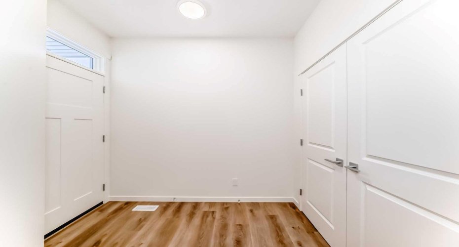 23 Bartlett Crescent, Calgary, Alberta T3S 0P5, 4 Bedrooms Bedrooms, ,3 BathroomsBathrooms,Residential,For Sale,Bartlett,A2293119