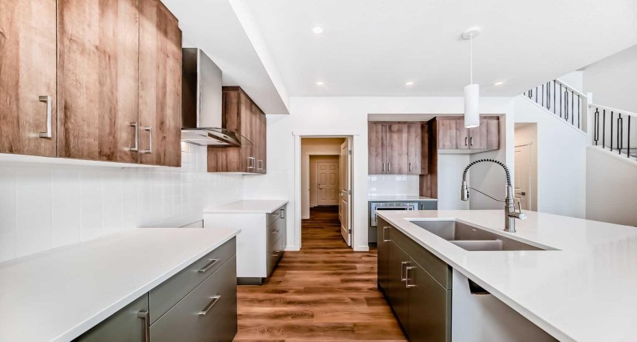 23 Bartlett Crescent, Calgary, Alberta T3S 0P5, 4 Bedrooms Bedrooms, ,3 BathroomsBathrooms,Residential,For Sale,Bartlett,A2293119