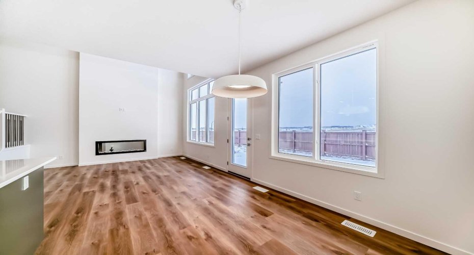 23 Bartlett Crescent, Calgary, Alberta T3S 0P5, 4 Bedrooms Bedrooms, ,3 BathroomsBathrooms,Residential,For Sale,Bartlett,A2293119