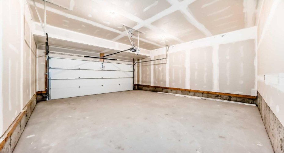 23 Bartlett Crescent, Calgary, Alberta T3S 0P5, 4 Bedrooms Bedrooms, ,3 BathroomsBathrooms,Residential,For Sale,Bartlett,A2293119