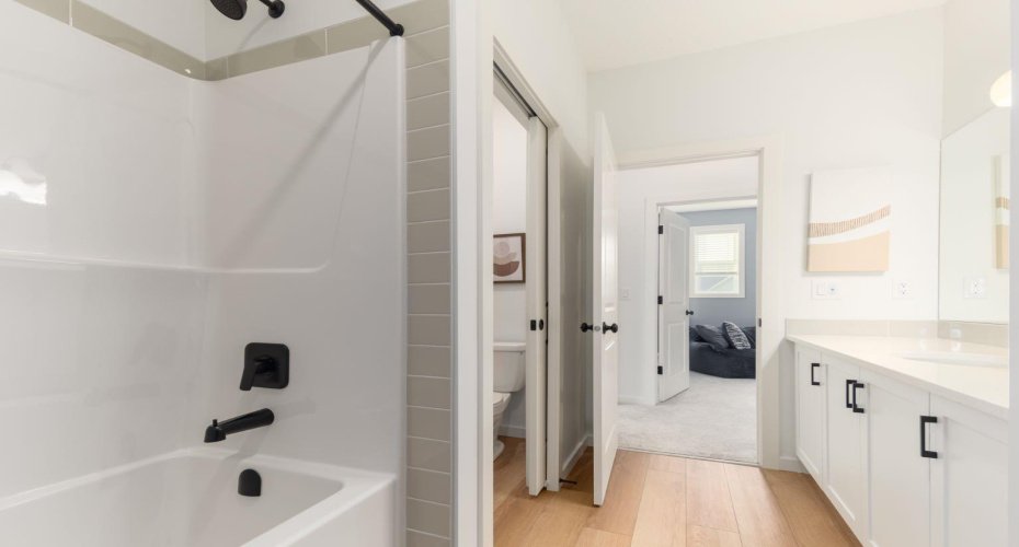 80 Creekside Path, Calgary, Alberta T2X 0G7, 4 Bedrooms Bedrooms, ,4 BathroomsBathrooms,Residential,For Sale,Creekside,A2293123