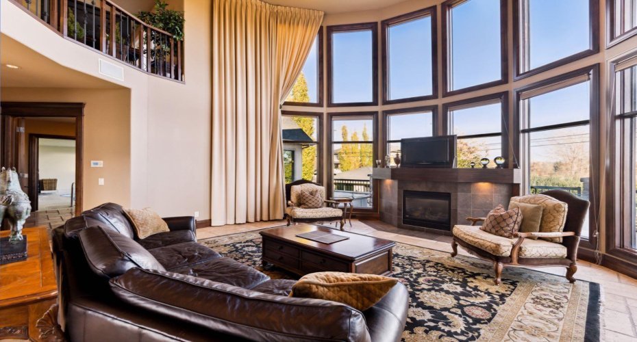 2248 9 Avenue, Calgary, Alberta T2G 5P7, 4 Bedrooms Bedrooms, ,5 BathroomsBathrooms,Residential,For Sale,9,A2293171