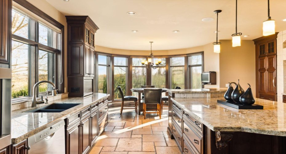 2248 9 Avenue, Calgary, Alberta T2G 5P7, 4 Bedrooms Bedrooms, ,5 BathroomsBathrooms,Residential,For Sale,9,A2293171