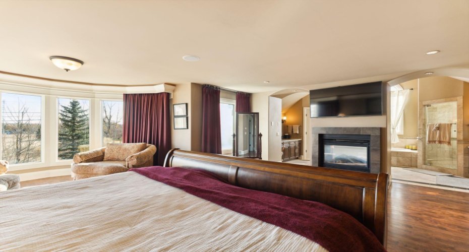 2248 9 Avenue, Calgary, Alberta T2G 5P7, 4 Bedrooms Bedrooms, ,5 BathroomsBathrooms,Residential,For Sale,9,A2293171