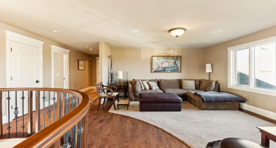 2248 9 Avenue, Calgary, Alberta T2G 5P7, 4 Bedrooms Bedrooms, ,5 BathroomsBathrooms,Residential,For Sale,9,A2293171