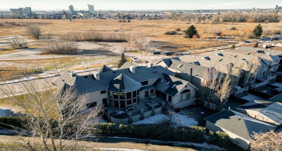 2248 9 Avenue, Calgary, Alberta T2G 5P7, 4 Bedrooms Bedrooms, ,5 BathroomsBathrooms,Residential,For Sale,9,A2293171