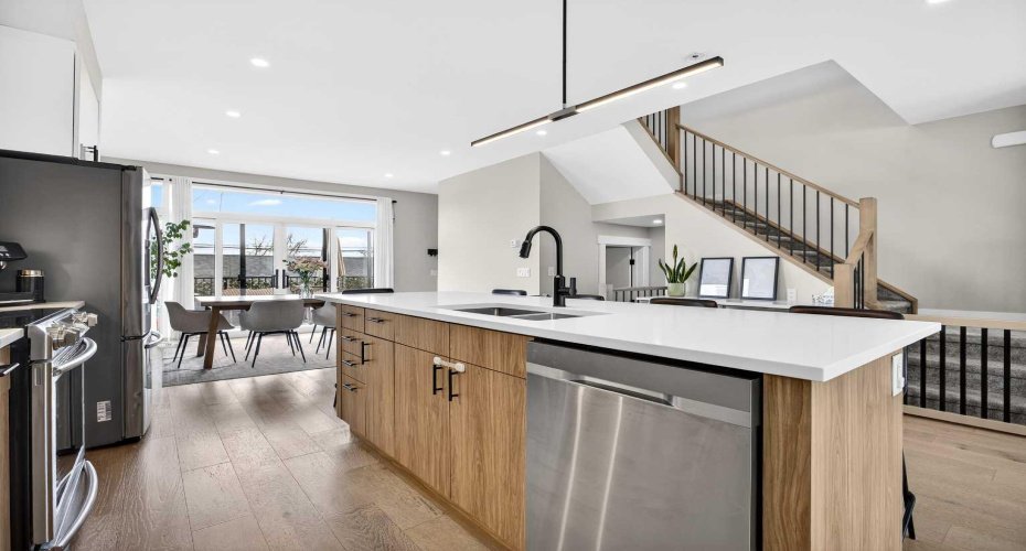 54 Heston Street, Calgary, Alberta T2K 2C1, 4 Bedrooms Bedrooms, ,4 BathroomsBathrooms,Residential,For Sale,Heston,A2293172