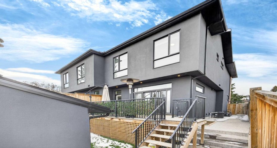 54 Heston Street, Calgary, Alberta T2K 2C1, 4 Bedrooms Bedrooms, ,4 BathroomsBathrooms,Residential,For Sale,Heston,A2293172