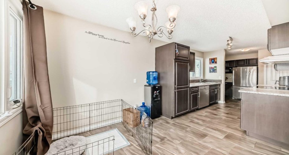 118 Dovertree Place, Calgary, Alberta T2B2K3, 2 Bedrooms Bedrooms, ,1 BathroomBathrooms,Residential,For Sale,Dovertree,A2293269