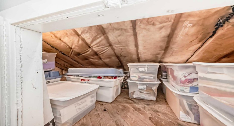 118 Dovertree Place, Calgary, Alberta T2B2K3, 2 Bedrooms Bedrooms, ,1 BathroomBathrooms,Residential,For Sale,Dovertree,A2293269