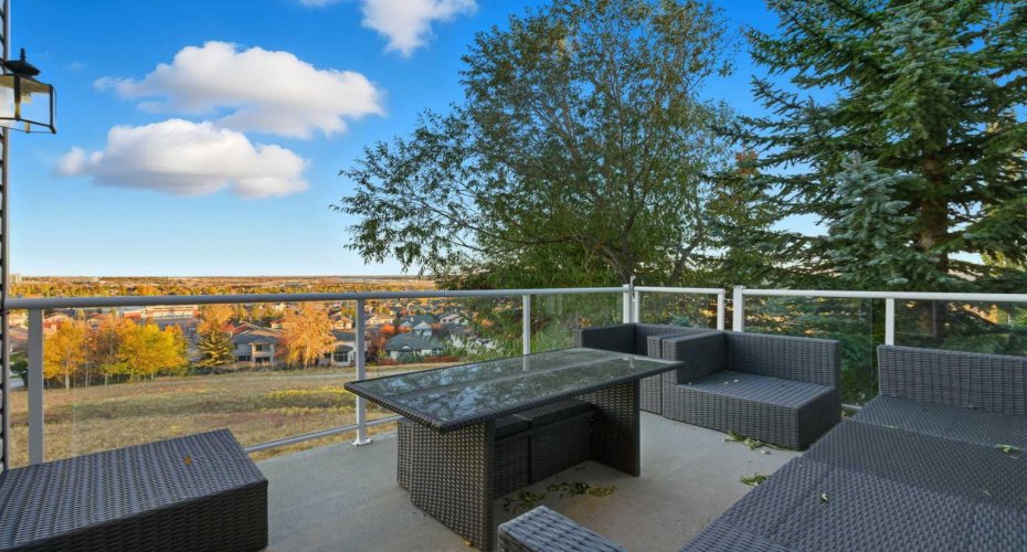 146 Springbluff Heights, Calgary, Alberta T3H 5B7, 4 Bedrooms Bedrooms, ,4 BathroomsBathrooms,Residential,For Sale,Springbluff,A2293274