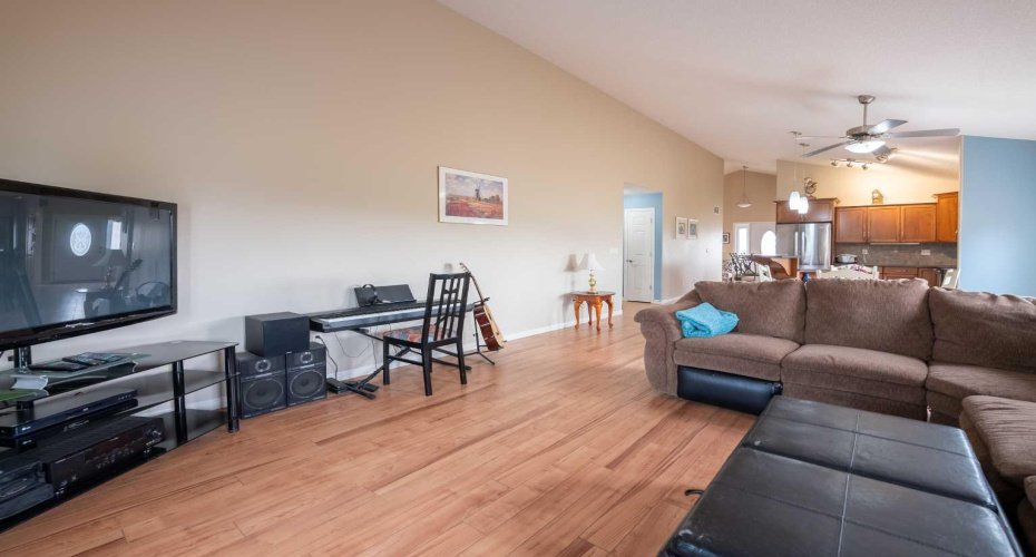 514 6A Street, Champion, Alberta T0L 0R0, 3 Bedrooms Bedrooms, ,2 BathroomsBathrooms,Residential,For Sale,6A,A2293298