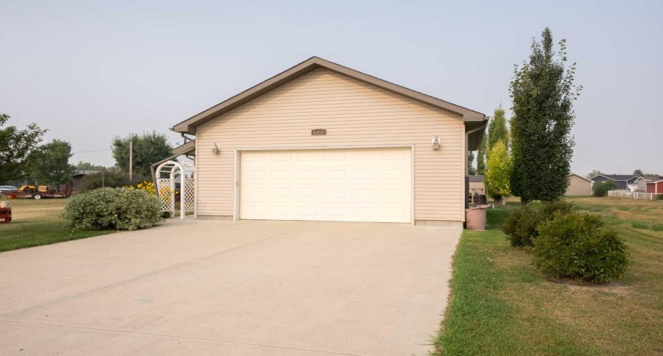 514 6A Street, Champion, Alberta T0L 0R0, 3 Bedrooms Bedrooms, ,2 BathroomsBathrooms,Residential,For Sale,6A,A2293298