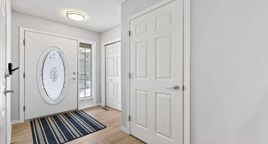 11 Chaparral Ridge Terrace, Calgary, Alberta T2X 3N6, 2 Bedrooms Bedrooms, ,2 BathroomsBathrooms,Residential,For Sale,Chaparral Ridge,A2293381