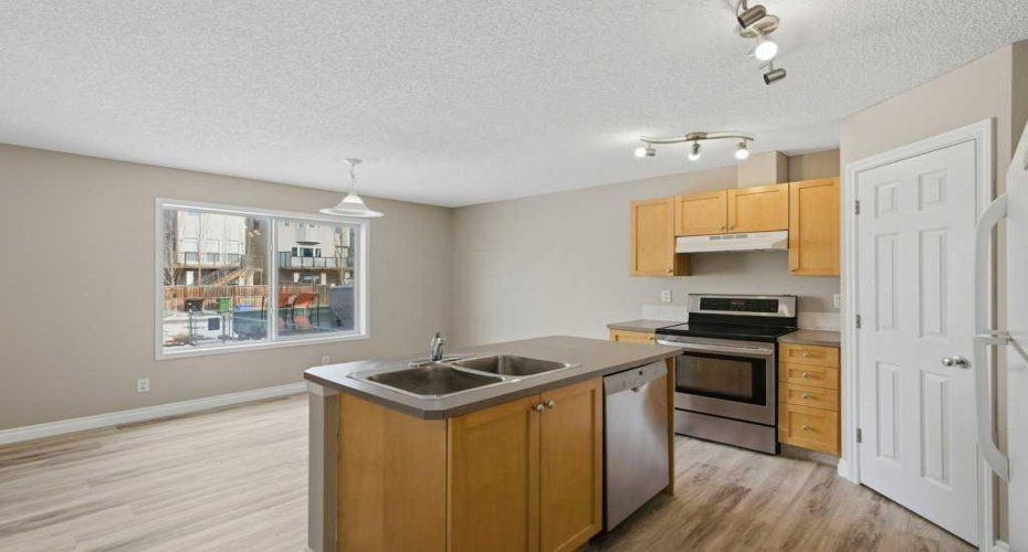 99 Covepark Square, Calgary, Alberta T3K5W9, 4 Bedrooms Bedrooms, ,2 BathroomsBathrooms,Residential,For Sale,Covepark,A2293442