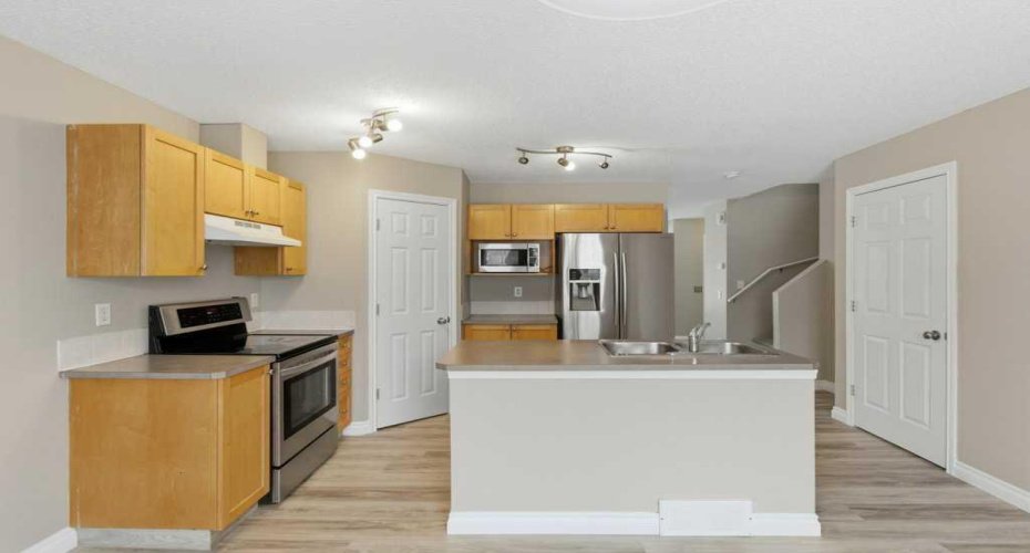 99 Covepark Square, Calgary, Alberta T3K5W9, 4 Bedrooms Bedrooms, ,2 BathroomsBathrooms,Residential,For Sale,Covepark,A2293442