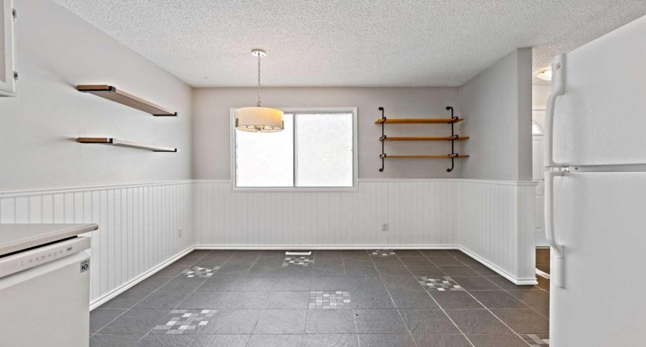 6503 Ranchview Drive, Calgary, Alberta T3G 1P2, 3 Bedrooms Bedrooms, ,2 BathroomsBathrooms,Residential,For Sale,Ranchview,A2293444