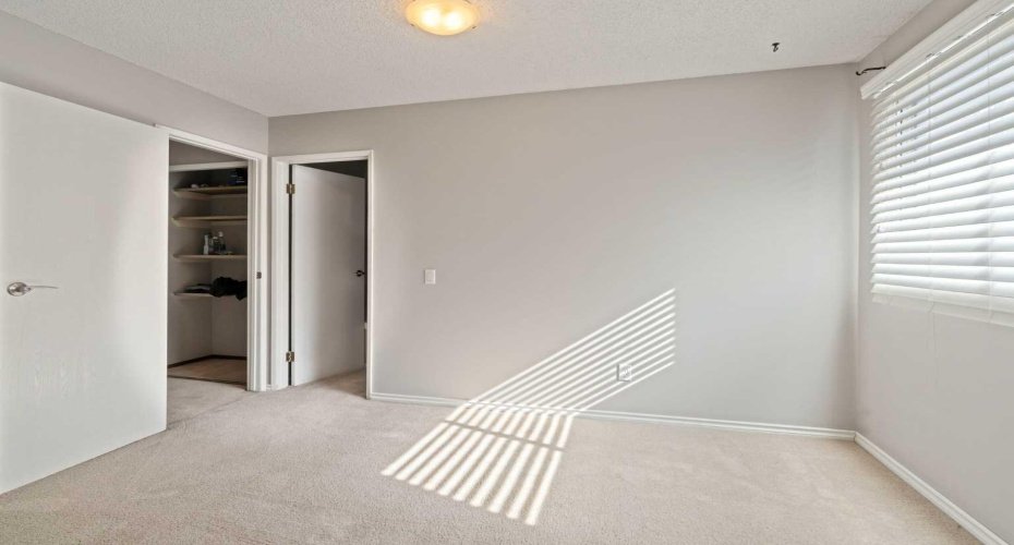 6503 Ranchview Drive, Calgary, Alberta T3G 1P2, 3 Bedrooms Bedrooms, ,2 BathroomsBathrooms,Residential,For Sale,Ranchview,A2293444