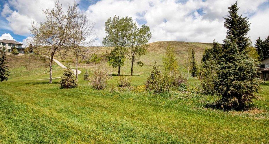 222 Ross Avenue, Cochrane, Alberta T4C1Z3, 4 Bedrooms Bedrooms, ,3 BathroomsBathrooms,Residential,For Sale,Ross,A2293461