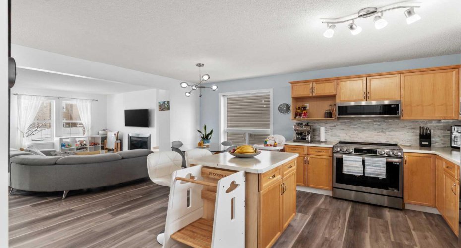 219 Silverado Plains Close, Calgary, Alberta T2X 0J2, 3 Bedrooms Bedrooms, ,2 BathroomsBathrooms,Residential,For Sale,Silverado Plains,A2293474