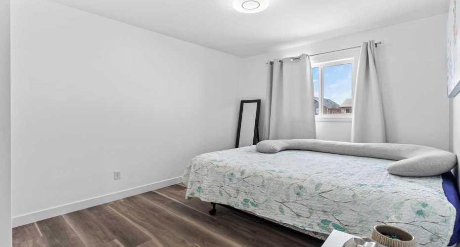 219 Silverado Plains Close, Calgary, Alberta T2X 0J2, 3 Bedrooms Bedrooms, ,2 BathroomsBathrooms,Residential,For Sale,Silverado Plains,A2293474