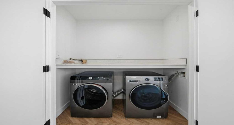 8445 Broadcast Avenue, Calgary, Alberta T3H 6B6, 2 Bedrooms Bedrooms, ,3 BathroomsBathrooms,Residential,For Sale,Broadcast,A2293477