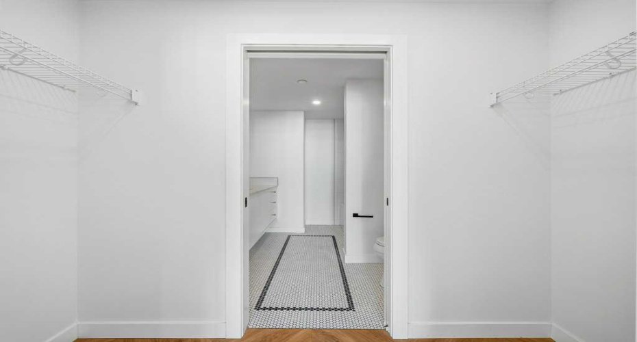 8445 Broadcast Avenue, Calgary, Alberta T3H 6B6, 2 Bedrooms Bedrooms, ,3 BathroomsBathrooms,Residential,For Sale,Broadcast,A2293477