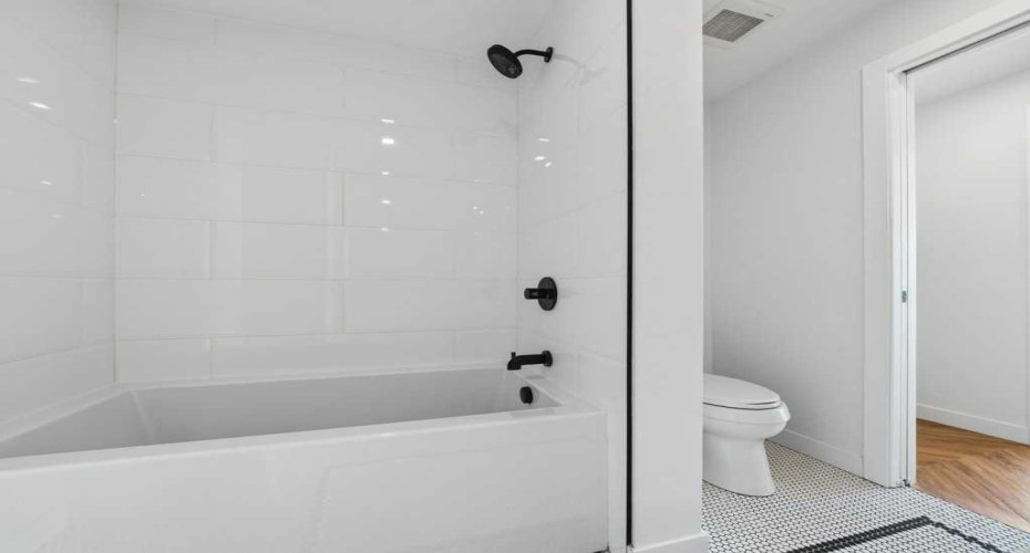 8445 Broadcast Avenue, Calgary, Alberta T3H 6B6, 2 Bedrooms Bedrooms, ,3 BathroomsBathrooms,Residential,For Sale,Broadcast,A2293477