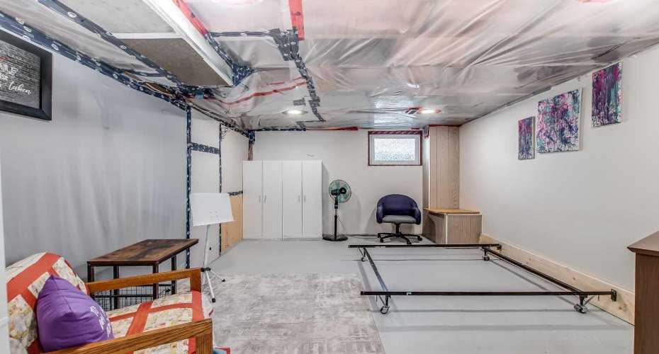 Basement bedroom