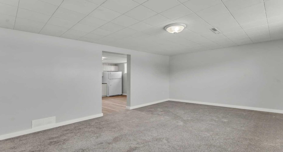 237 7 Street, Medicine Hat, Alberta T1A4K2, 4 Bedrooms Bedrooms, ,2 BathroomsBathrooms,Residential,For Sale,7,A2293578