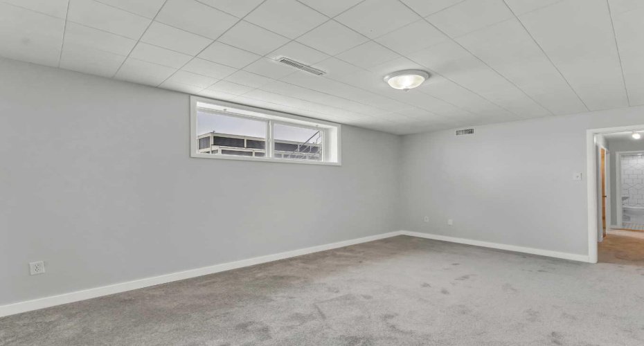 237 7 Street, Medicine Hat, Alberta T1A4K2, 4 Bedrooms Bedrooms, ,2 BathroomsBathrooms,Residential,For Sale,7,A2293578