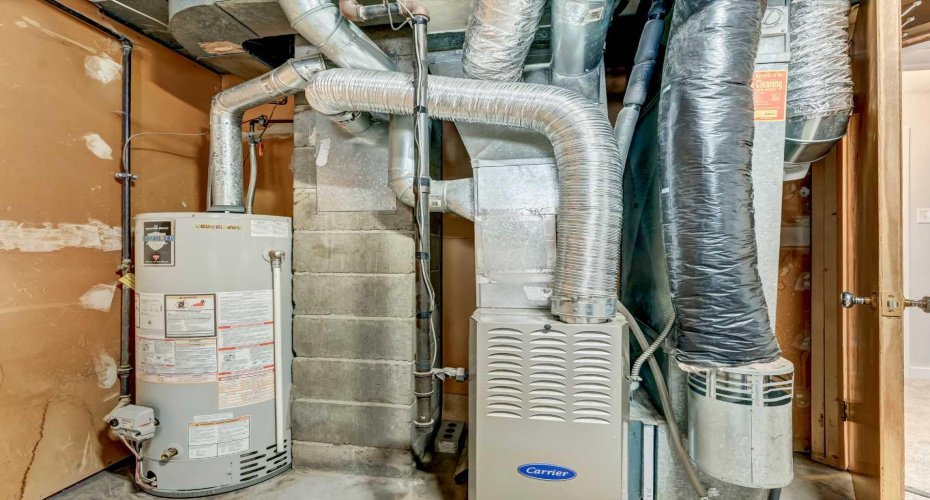 237 7 Street, Medicine Hat, Alberta T1A4K2, 4 Bedrooms Bedrooms, ,2 BathroomsBathrooms,Residential,For Sale,7,A2293578