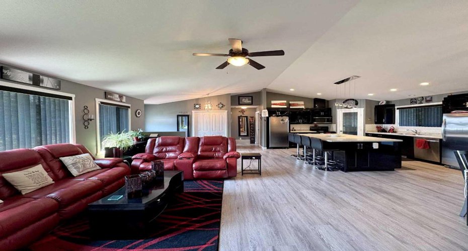 346, 14579 Twp Rd 690, Lac La Biche, Alberta T0A 2C0, 3 Bedrooms Bedrooms, ,2 BathroomsBathrooms,Residential,For Sale,Twp Rd 690,A2293623