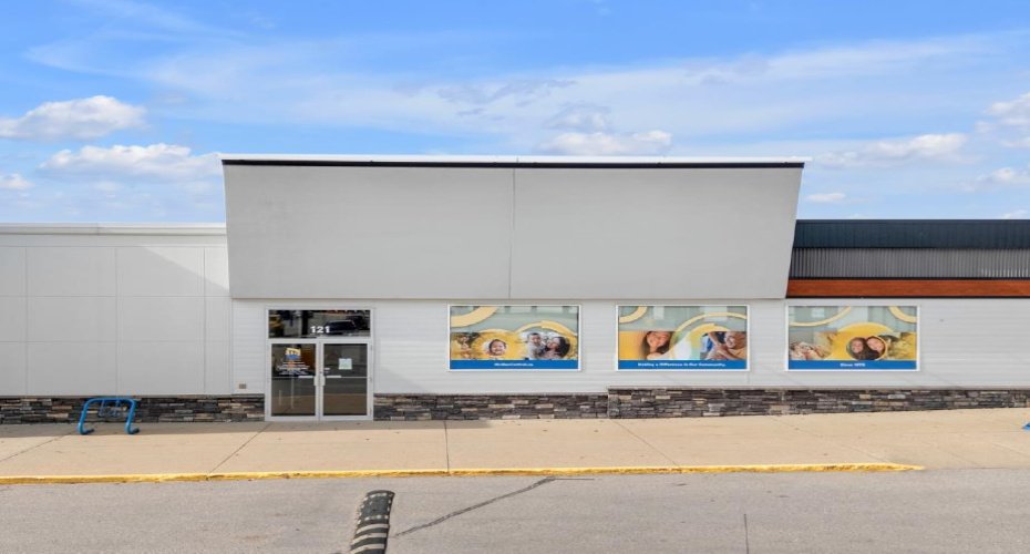 4808 50 Street, Innisfail, Alberta T4G1C2, ,Commercial,For Lease,Henday Center,50,A2293666