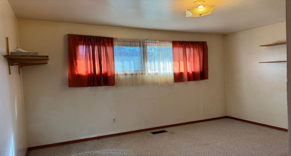 10317 114 Street, Fairview, Alberta T0H 1L0, 4 Bedrooms Bedrooms, ,2 BathroomsBathrooms,Residential,For Sale,114,A2293671