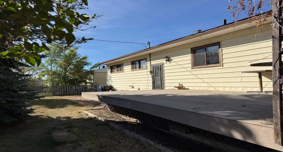 10317 114 Street, Fairview, Alberta T0H 1L0, 4 Bedrooms Bedrooms, ,2 BathroomsBathrooms,Residential,For Sale,114,A2293671
