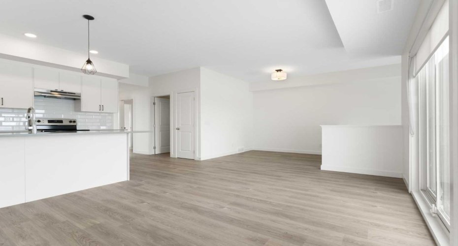 24 Rivercrest Drive, Cochrane, Alberta T4C 2C8, 2 Bedrooms Bedrooms, ,1 BathroomBathrooms,Residential,For Sale,Rivercrest,A2293822