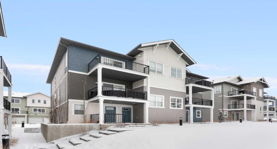 24 Rivercrest Drive, Cochrane, Alberta T4C 2C8, 2 Bedrooms Bedrooms, ,1 BathroomBathrooms,Residential,For Sale,Rivercrest,A2293822