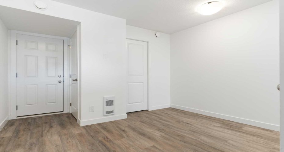 24 Rivercrest Drive, Cochrane, Alberta T4C 2C8, 2 Bedrooms Bedrooms, ,1 BathroomBathrooms,Residential,For Sale,Rivercrest,A2293822