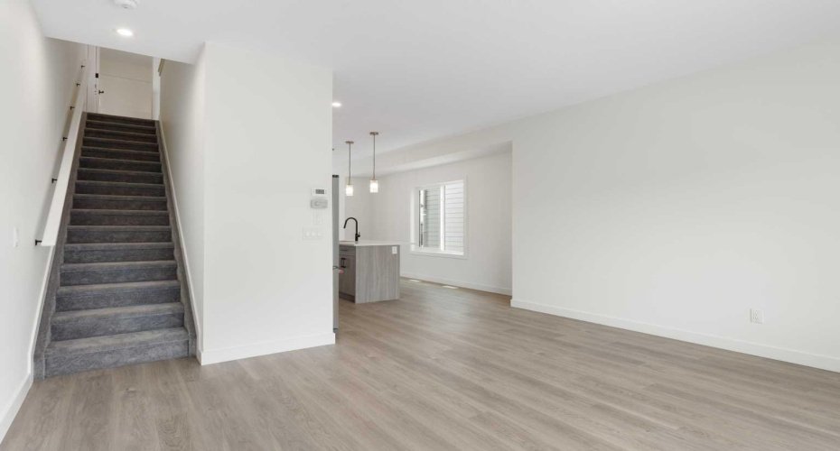 2231 81st Street, Calgary, Alberta T3H 6M4, 3 Bedrooms Bedrooms, ,3 BathroomsBathrooms,Residential,For Sale,81st,A2293829