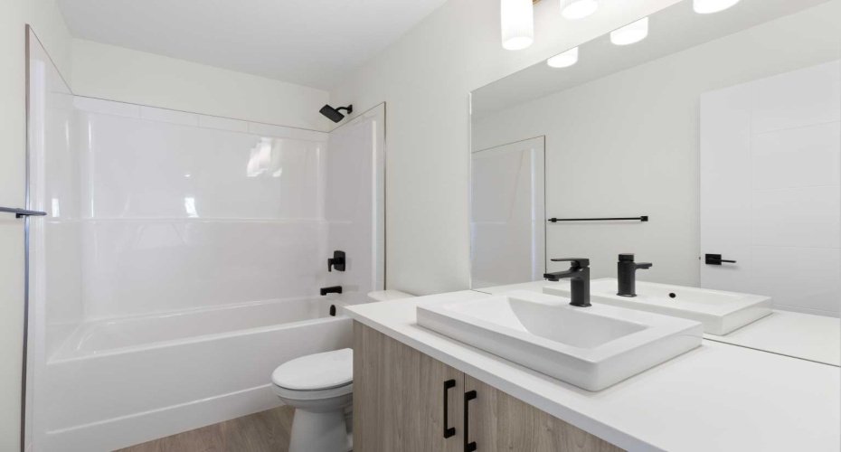 2231 81st Street, Calgary, Alberta T3H 6M4, 3 Bedrooms Bedrooms, ,3 BathroomsBathrooms,Residential,For Sale,81st,A2293829