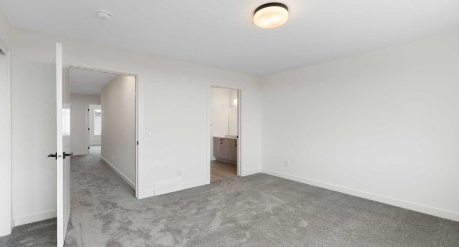 2231 81st Street, Calgary, Alberta T3H 6M4, 3 Bedrooms Bedrooms, ,3 BathroomsBathrooms,Residential,For Sale,81st,A2293829