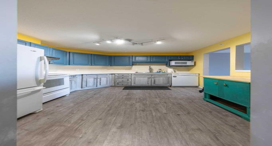 5120 49 Street, Lloydminster, Alberta T9V 0K4, 2 Bedrooms Bedrooms, ,2 BathroomsBathrooms,Residential,For Sale,49,A2291417
