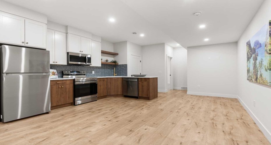 1425 44 Street, Calgary, Alberta T3C2A7, 5 Bedrooms Bedrooms, ,4 BathroomsBathrooms,Residential,For Sale,44,A2291538