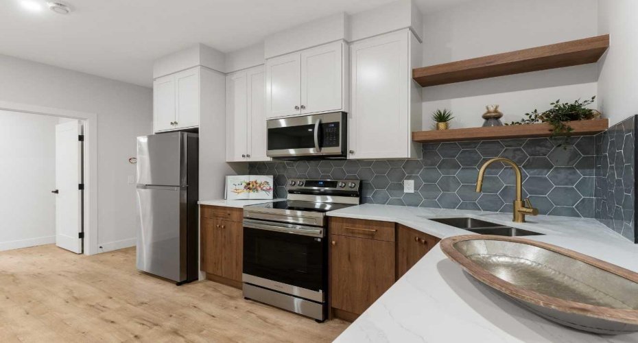 1425 44 Street, Calgary, Alberta T3C2A7, 5 Bedrooms Bedrooms, ,4 BathroomsBathrooms,Residential,For Sale,44,A2291538