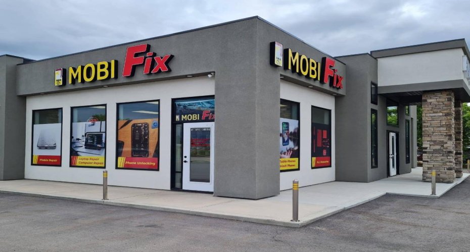 10701 100 Ave, Morinville, Alberta T8R 1A2, ,Commercial,For Lease,Atlas Crossing,100 Ave,A2292411